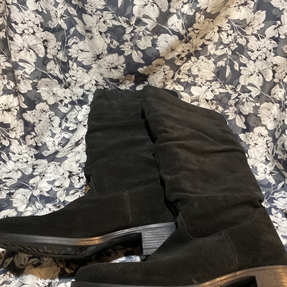 Black Suede Knee High Boots - NWT - Picture 4 of 12